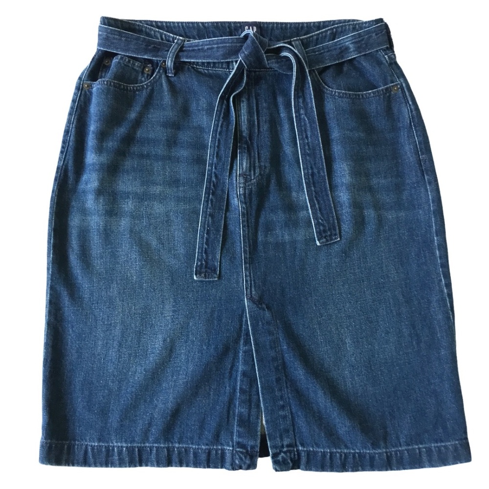 NWOT Gap Belted Denim Skirt 32
